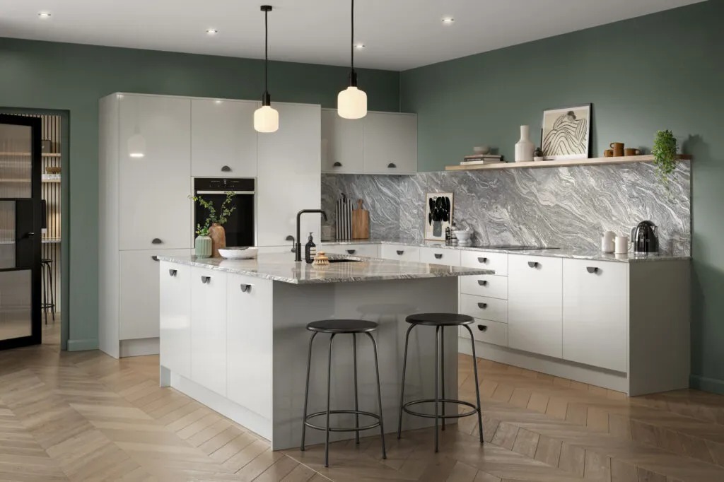 imgi_17_Ora-Supergloss-Light-Grey-Kitchen-scaled-1-1024x682