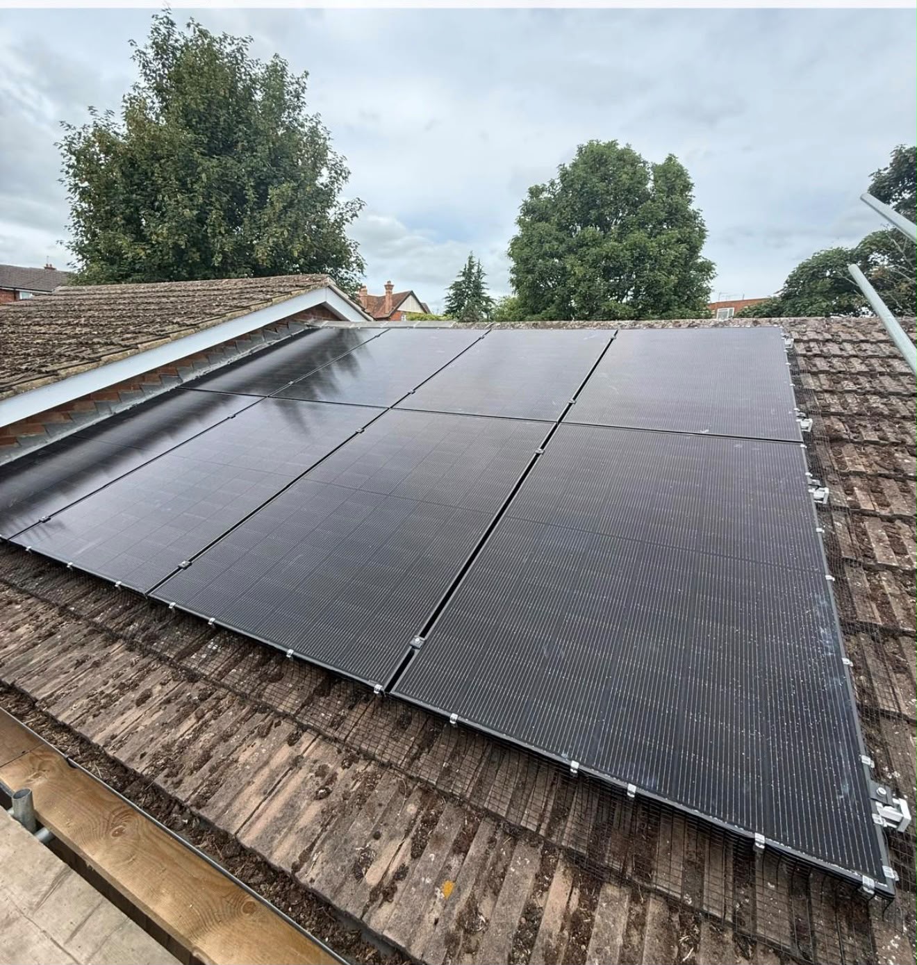 Solar panels installed on a residential roof, showcasing the work of {{company_name}} in {{place}} for {{search_term}} services.