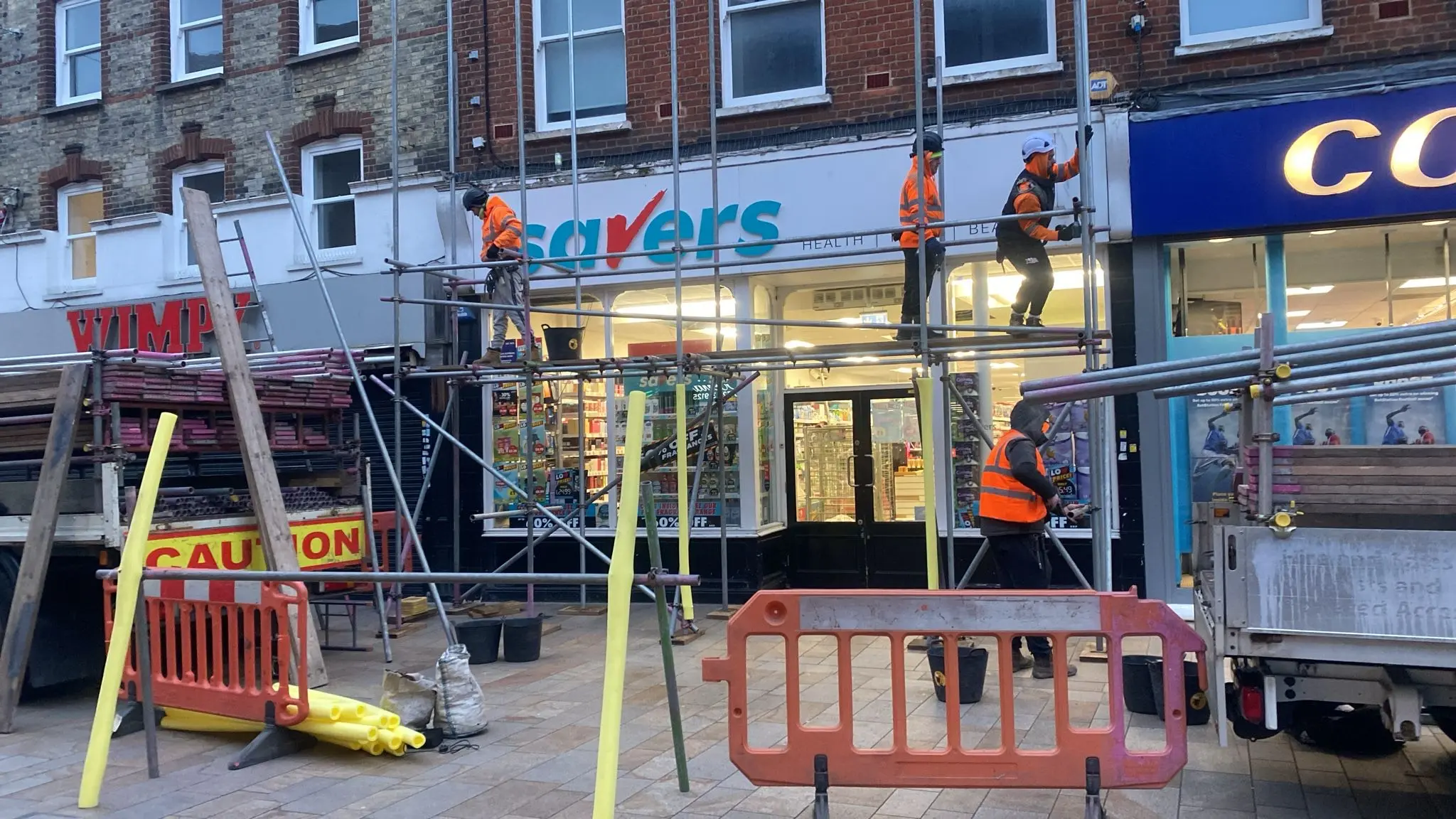 98084958-5573-495d-9b4a-6fe21a2410d9