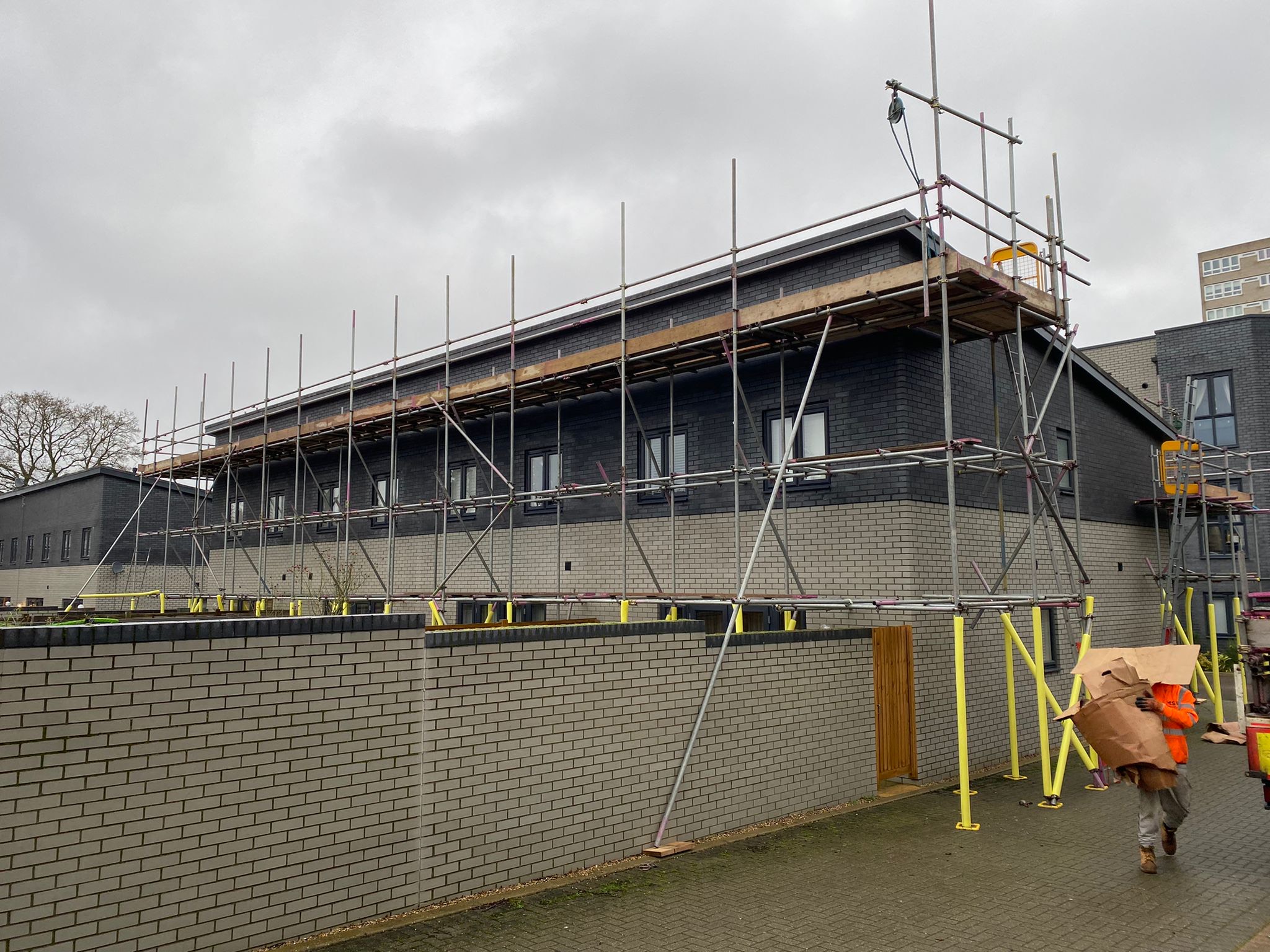 384ca801-c4f7-42a3-81cd-721f33b776f0