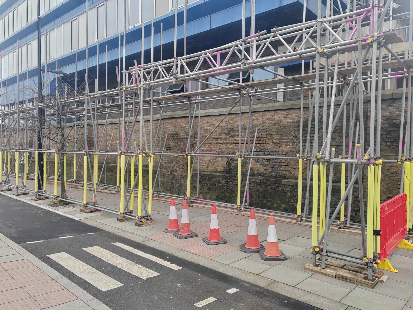 89830719-476e-4260-8125-f491edb5732e