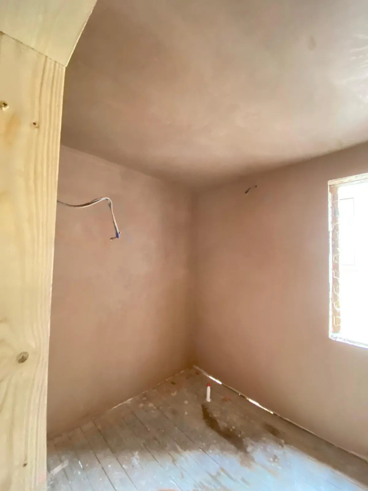 WhatsApp Image 2025-12-16 at 15.49.11 (1)